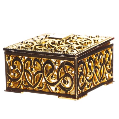 Пластмасова кутийка - златна - 6х6см