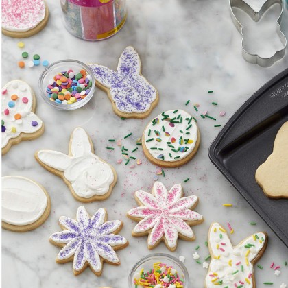 Комплект великденски метални кутери "Цвете, Заек, Яйце"