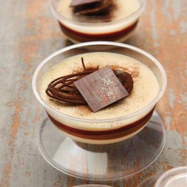 Прозрачна чаша с капак "Стефания - 180мл" 10бр.