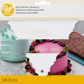 Пластмасова гребка "Триъгълник" с релеф