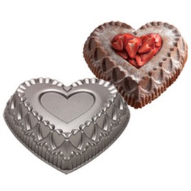 Форма за печене "Корона от сърца"